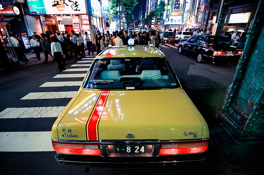 Pimps, hookers & taxis: Kanda